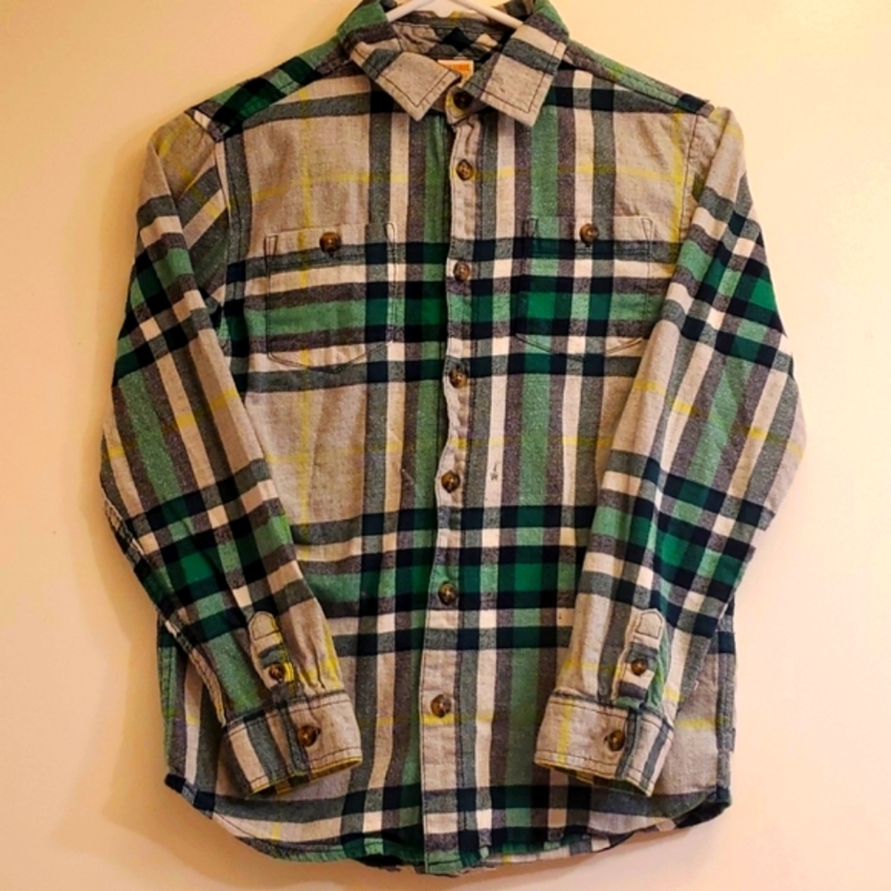 Flannel long sleeve shirt.
